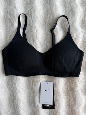 🆕 Nike | Alate Bra - Size M (C-E Cup)!